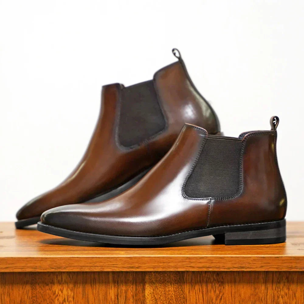 GR | Stylish leather boots