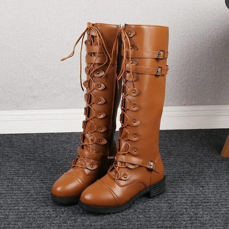 Retro lace-up boots with buckle