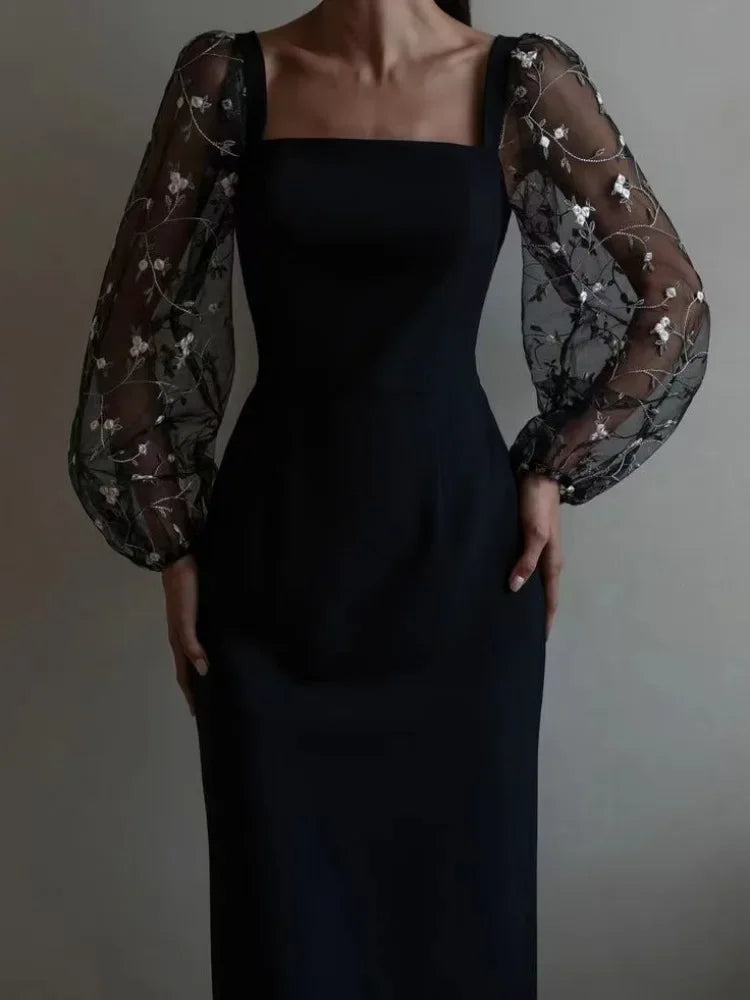 GR | Evening and party dress with square neckline and long sleeves 