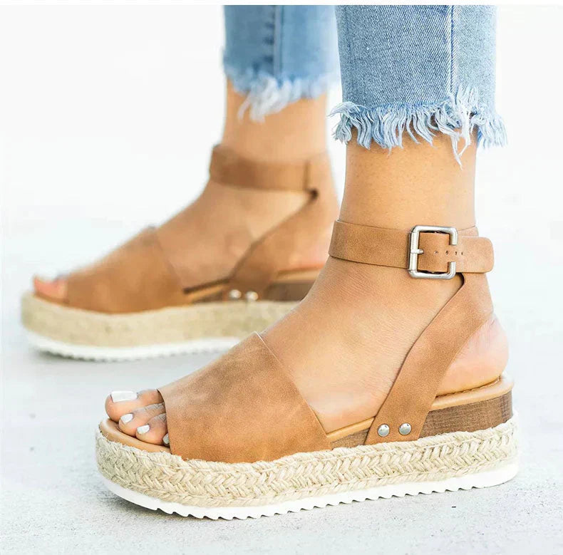 GR | Trendy Sandals for Women's Feet