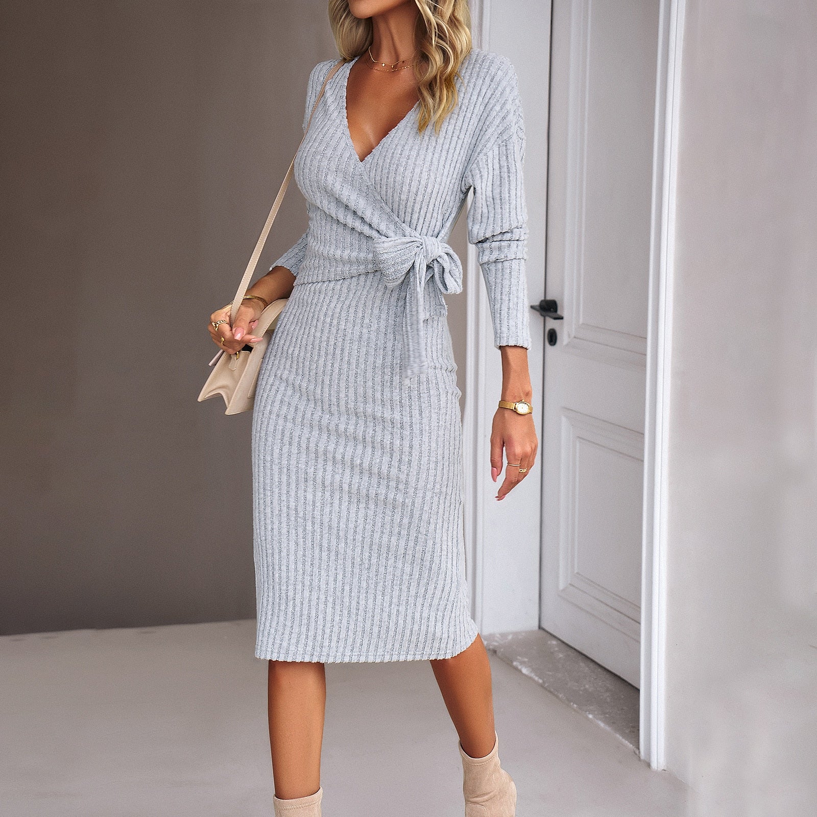 GR - Graues Kleid
