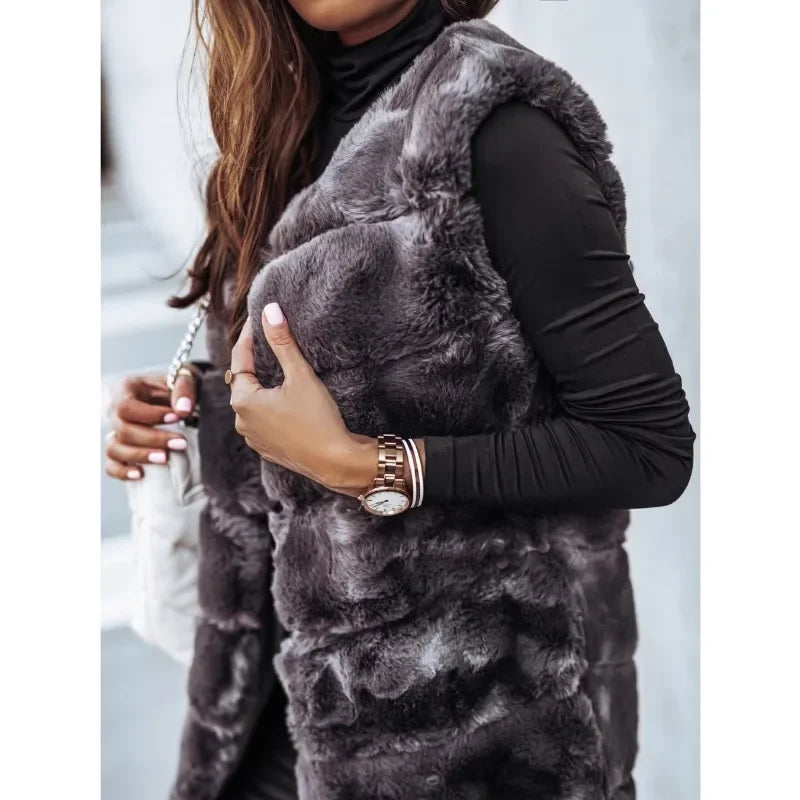 GR | Stylish Women's Cozy Faux Fur Vest 