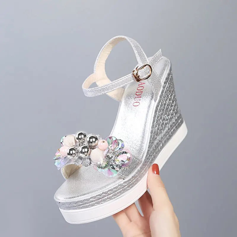 GR | Better Off That Way Wedges Sandals