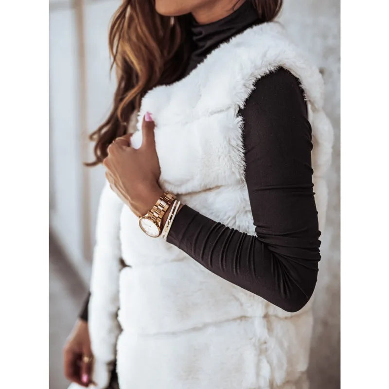 GR | Stylish Women's Cozy Faux Fur Vest 