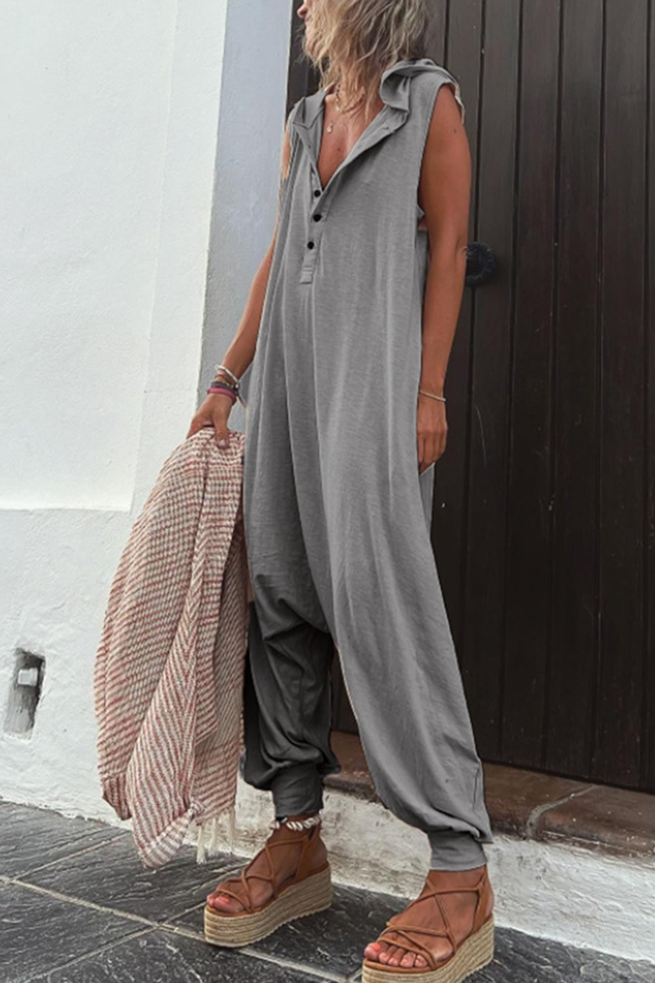 GR | Sleeveless hooded suit