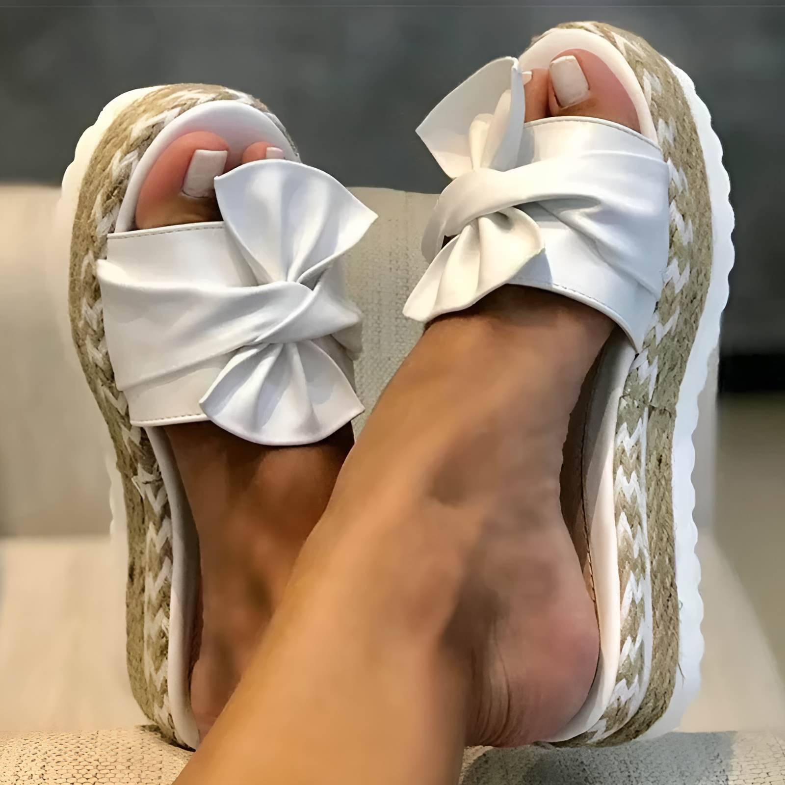 GR | Wedge sandals with bow detail