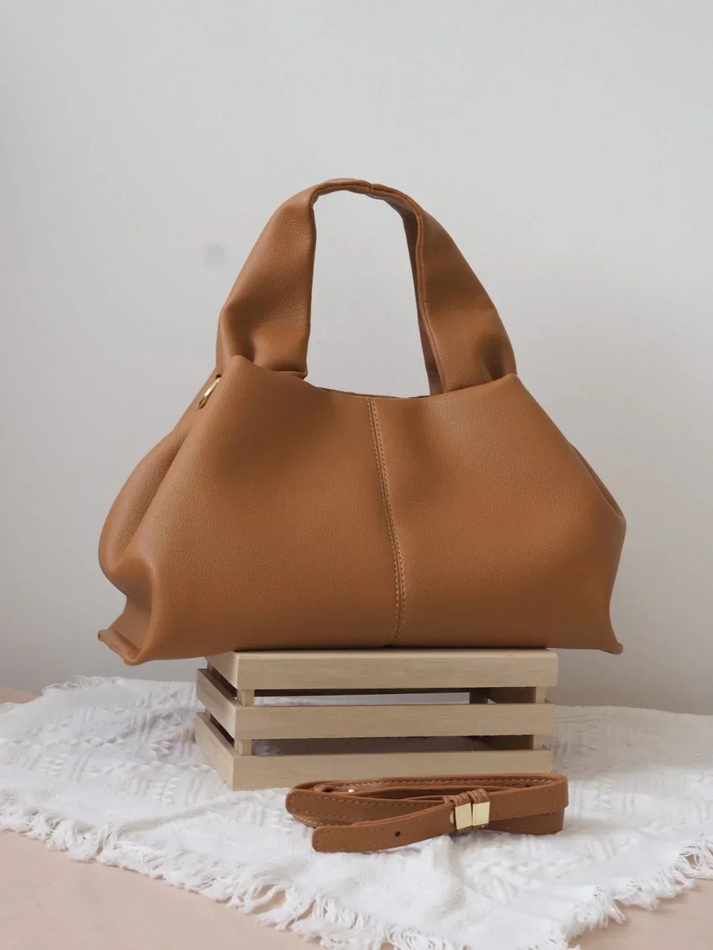 GR women's shoulder bag | Handbag with zipper 