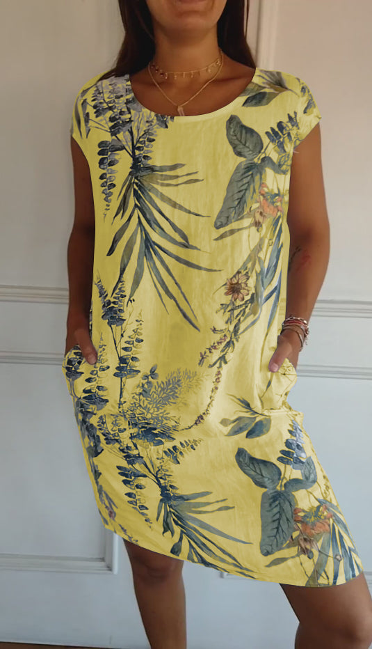 GR | Short sleeves, loose fit, short dress, floral dress 