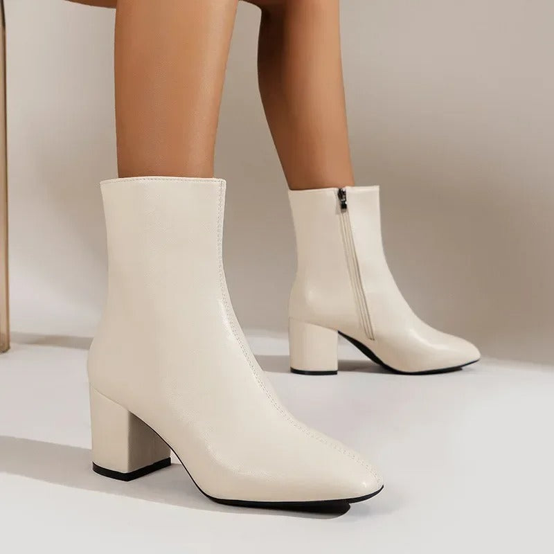 GR | Salomé Stylish Ankle Boots with Block Heel