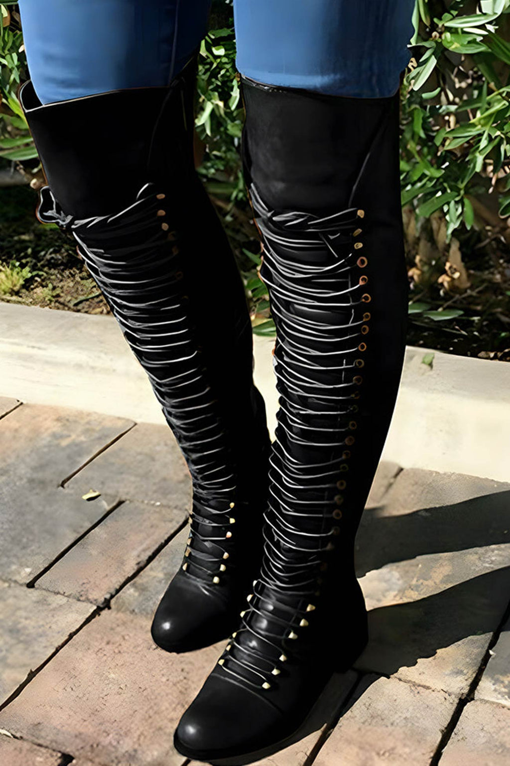 GR | Over-the-knee boots with laces