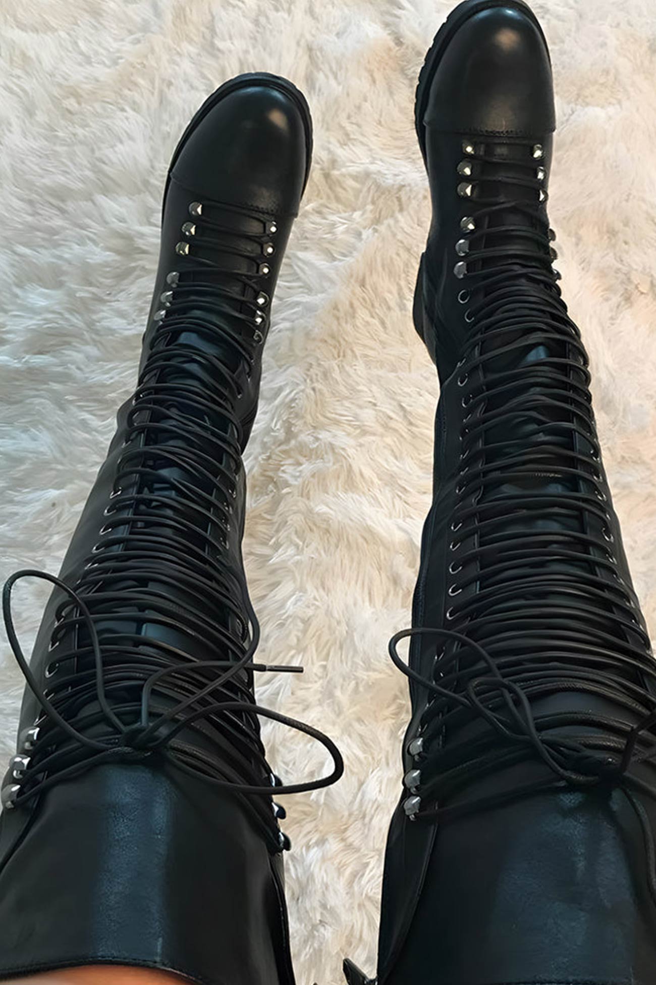 GR | Over-the-knee boots with laces