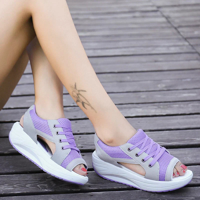 GR - Orthopedic muffin sandals with cutout and lacing