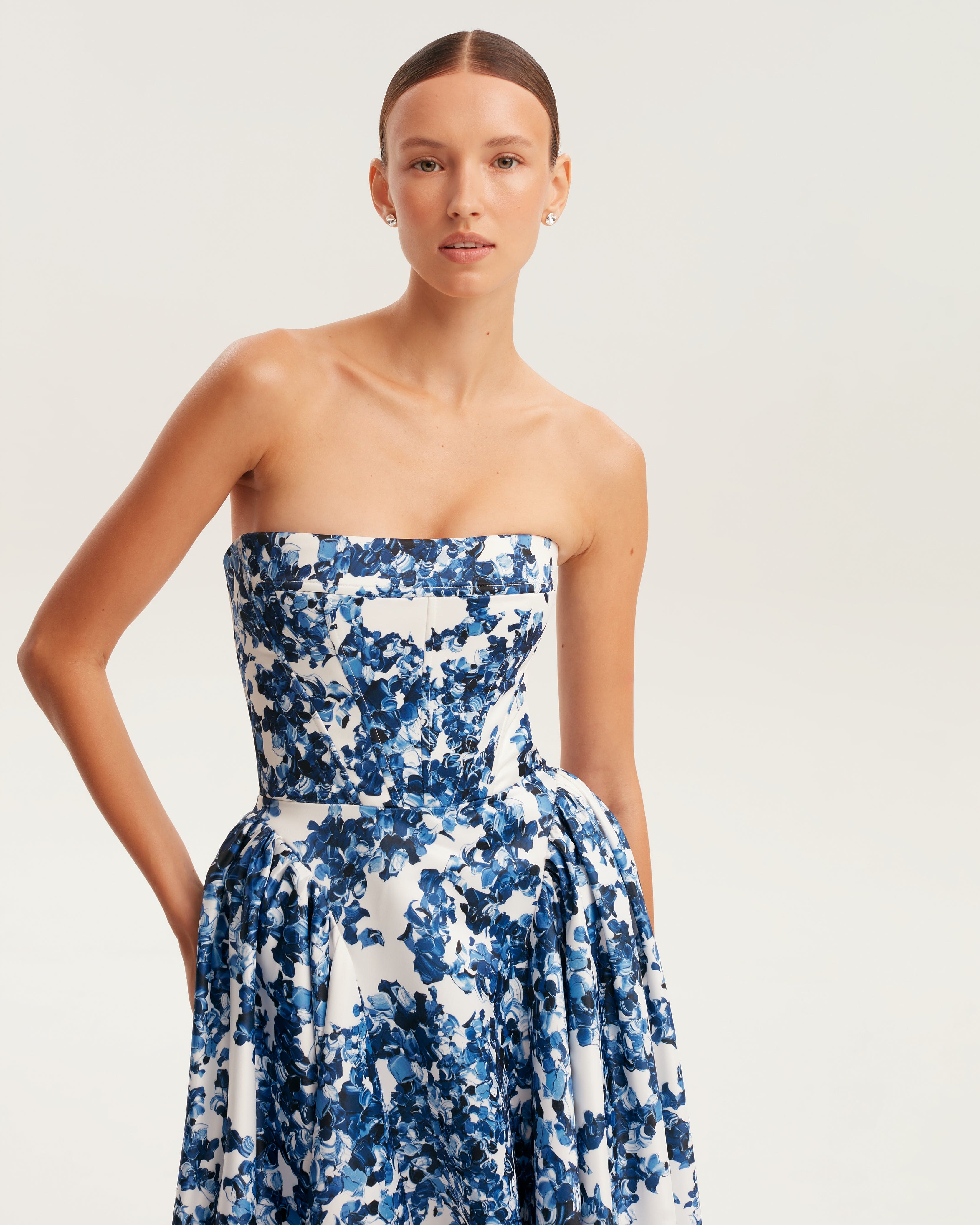 GR | Porzellan Blumen Kleid