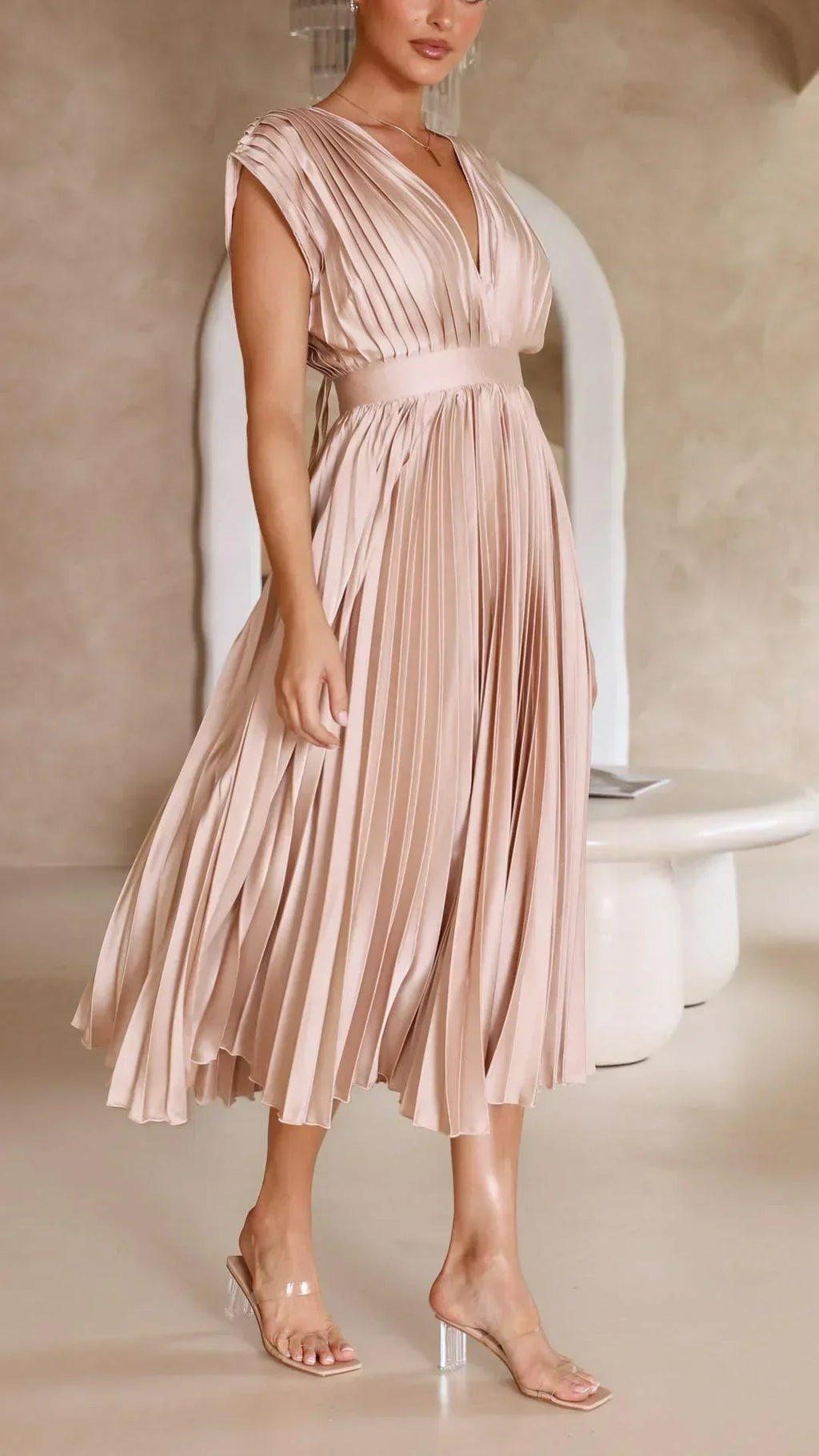 GR | Electrically Pleated, Elegant Sleeveless Dress