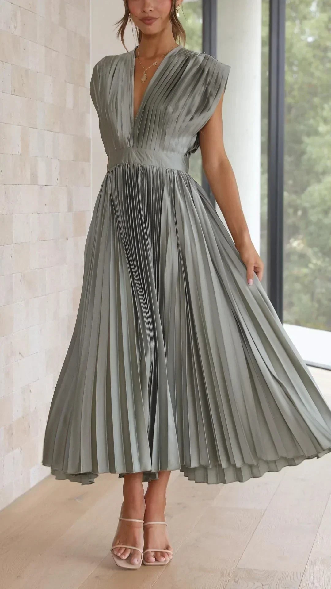 GR | Electrically Pleated, Elegant Sleeveless Dress
