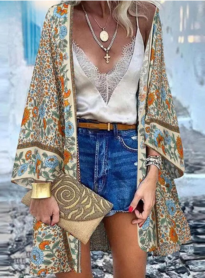 GR | Sommerlicher Damen Strickjacke Im Boho Stil Mit Buntem Blumenmuster
