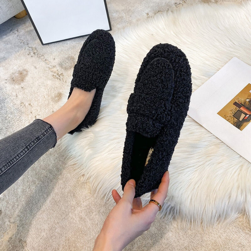 GR | Plush slippers