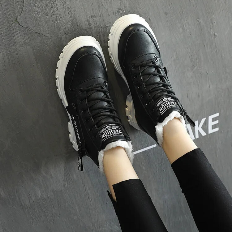 Comfortable women's boots