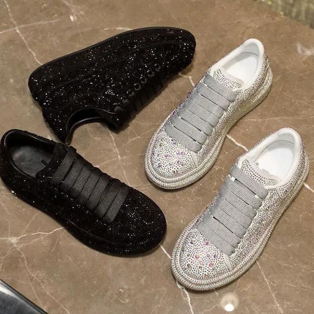 GR | Luxury sports shoes with crystals