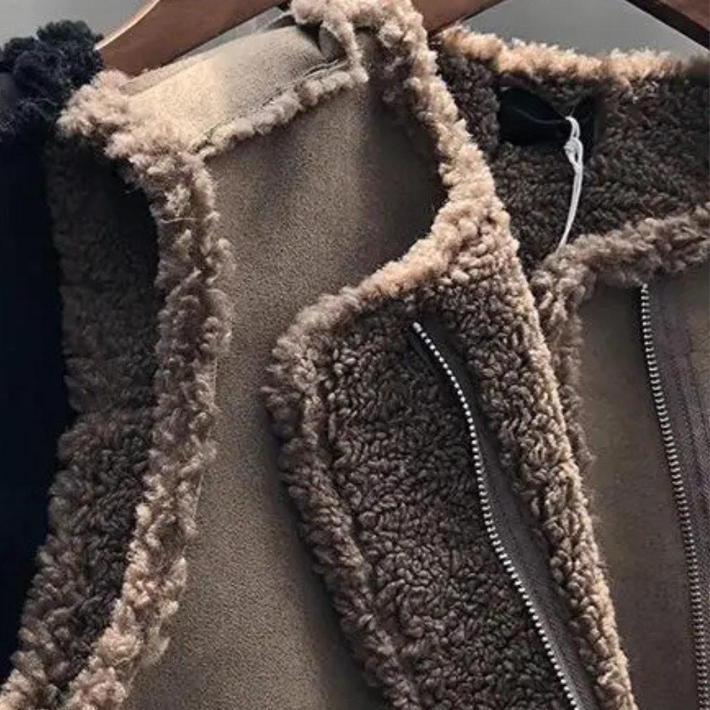 GR | Elegant vest for women