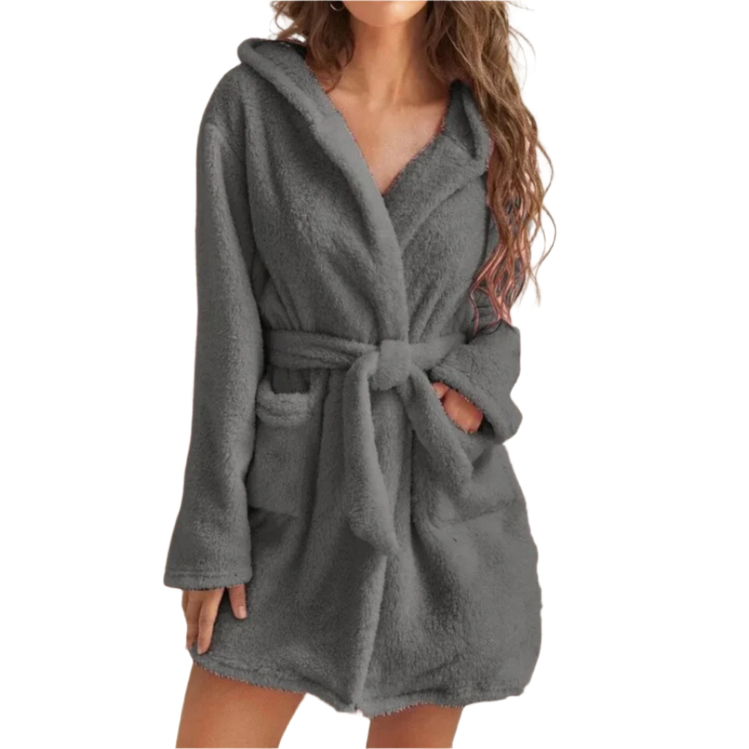 GR | Short Bathrobe for Women in Modern Style
