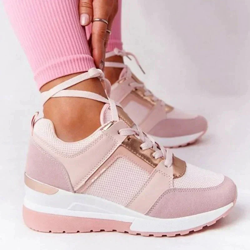 GR | Orthopedic, fashionably flared sneakers with a glossy finish
