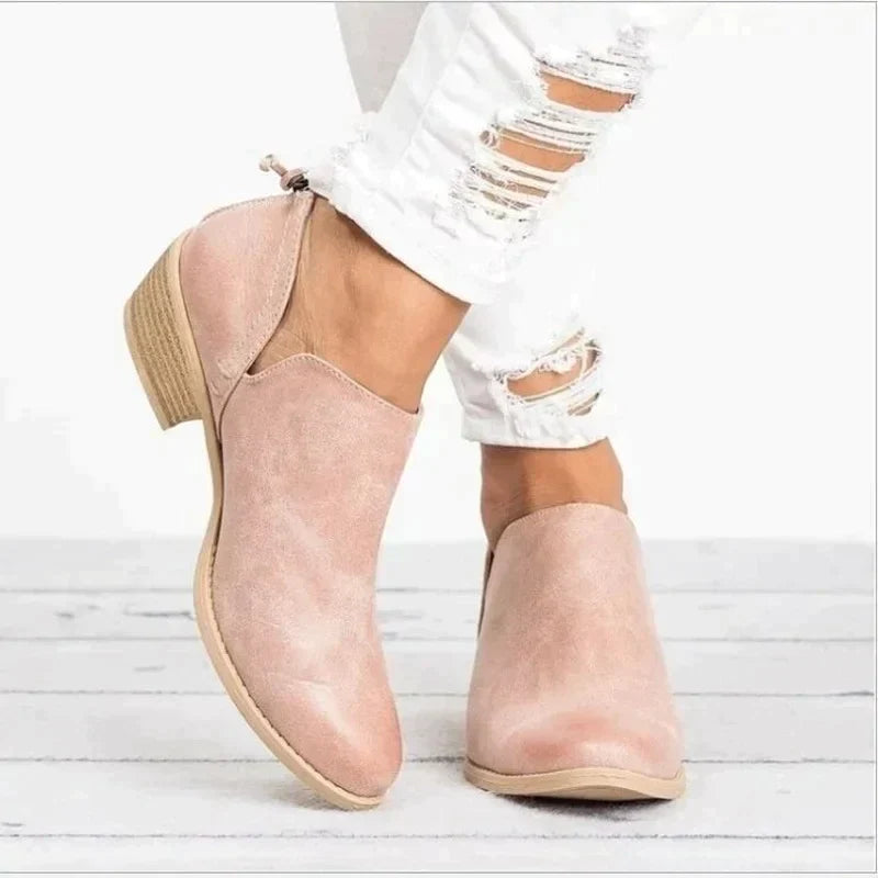 GR | Stylish suede ankle boots with