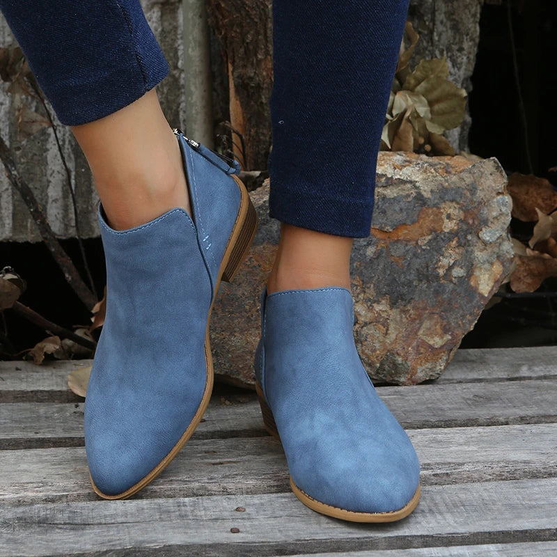 GR | Stylish suede ankle boots with