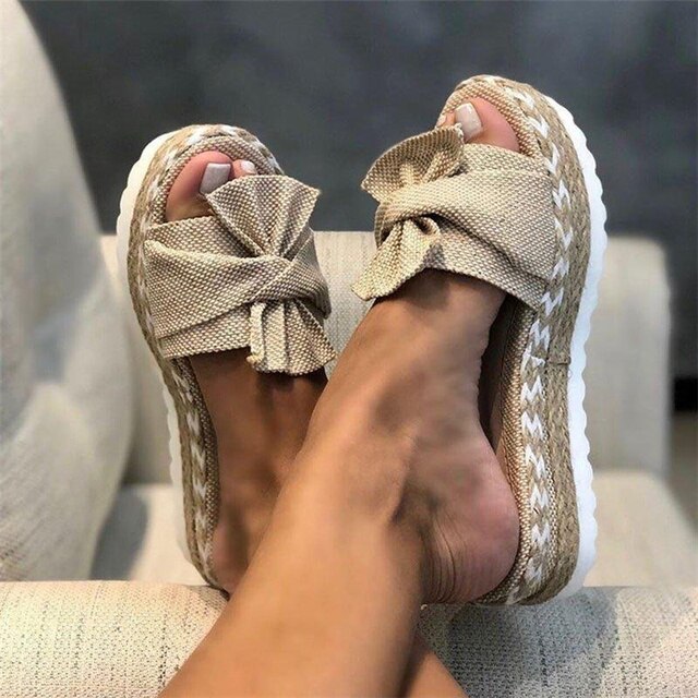 GR | Elegant women's sandals