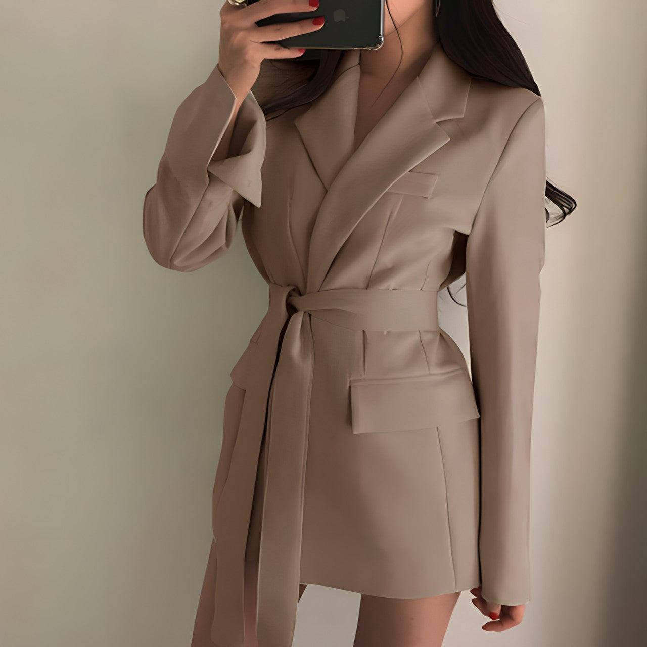 GR - Elegant blazer with belt