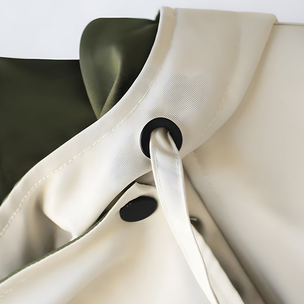 GR | Mid-length, fitted women's windbreaker with hood and zipper