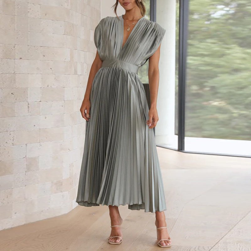 GR - Dress with V-neck