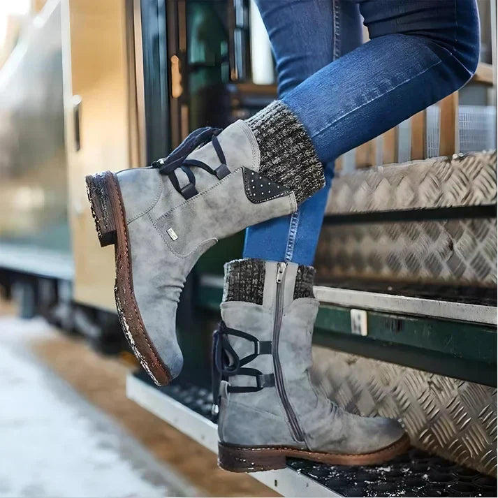 GR | Elegant leather boots for women
