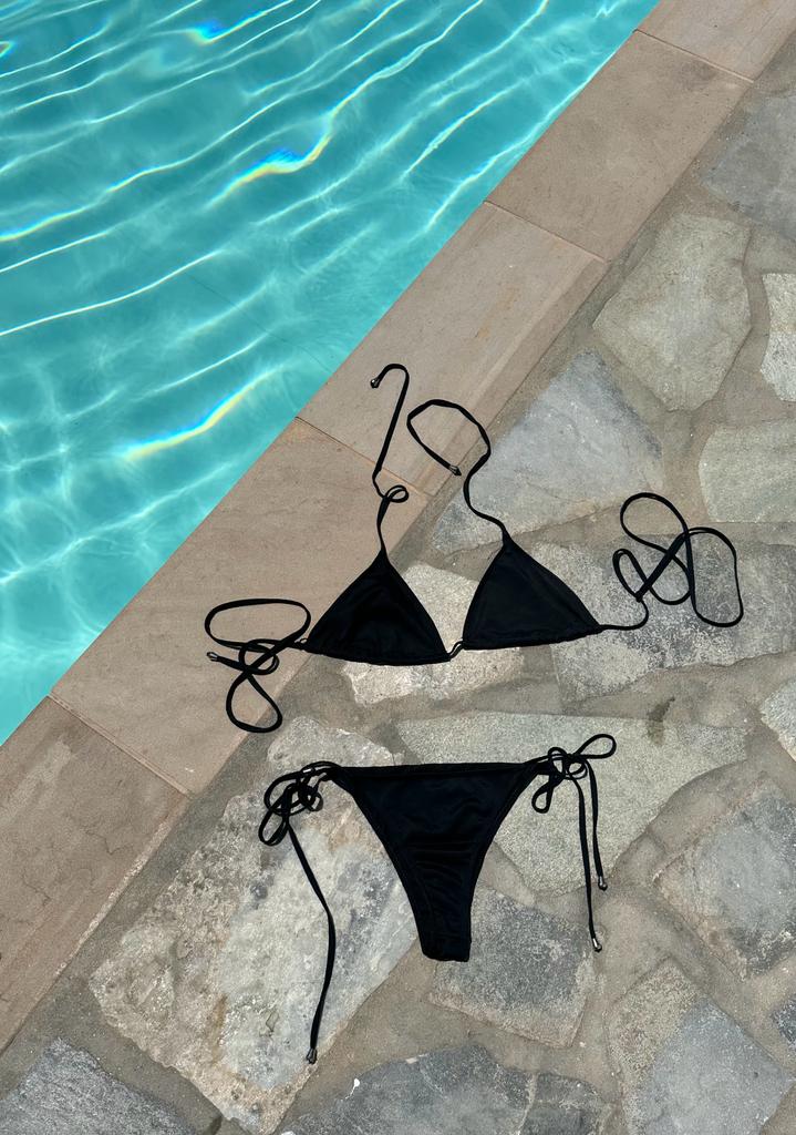 GR Lace Bikini – No tan lines, just hot curves