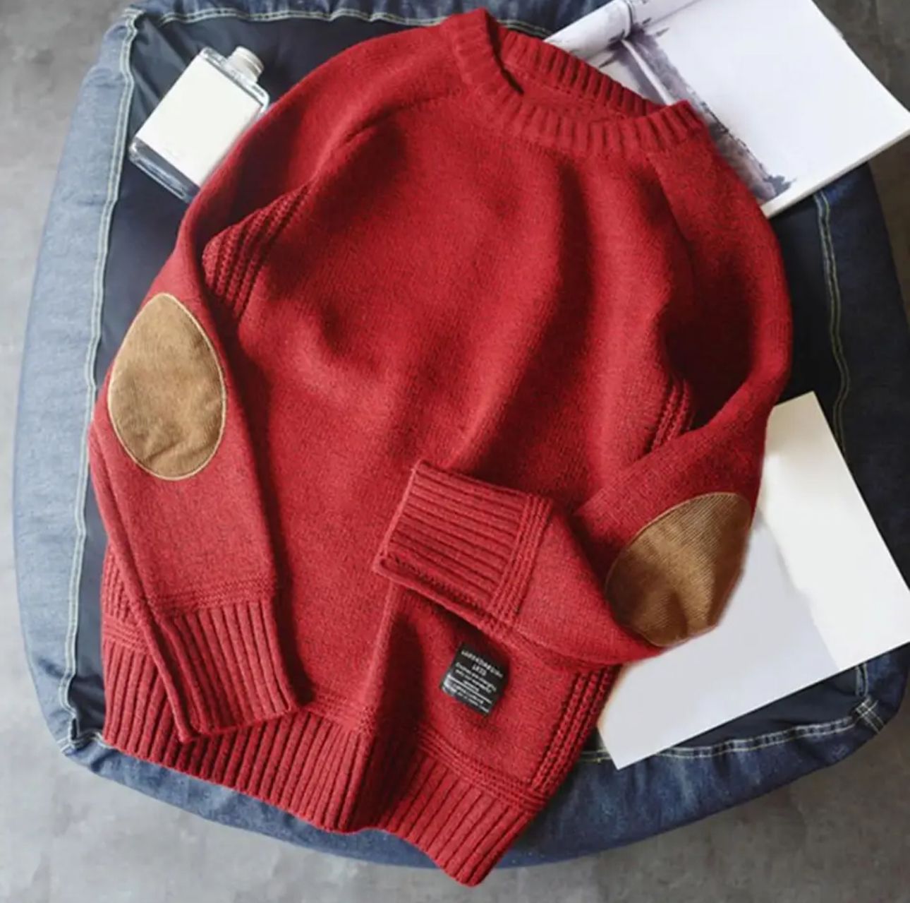 GR | Sweater with timeless elbow patch
