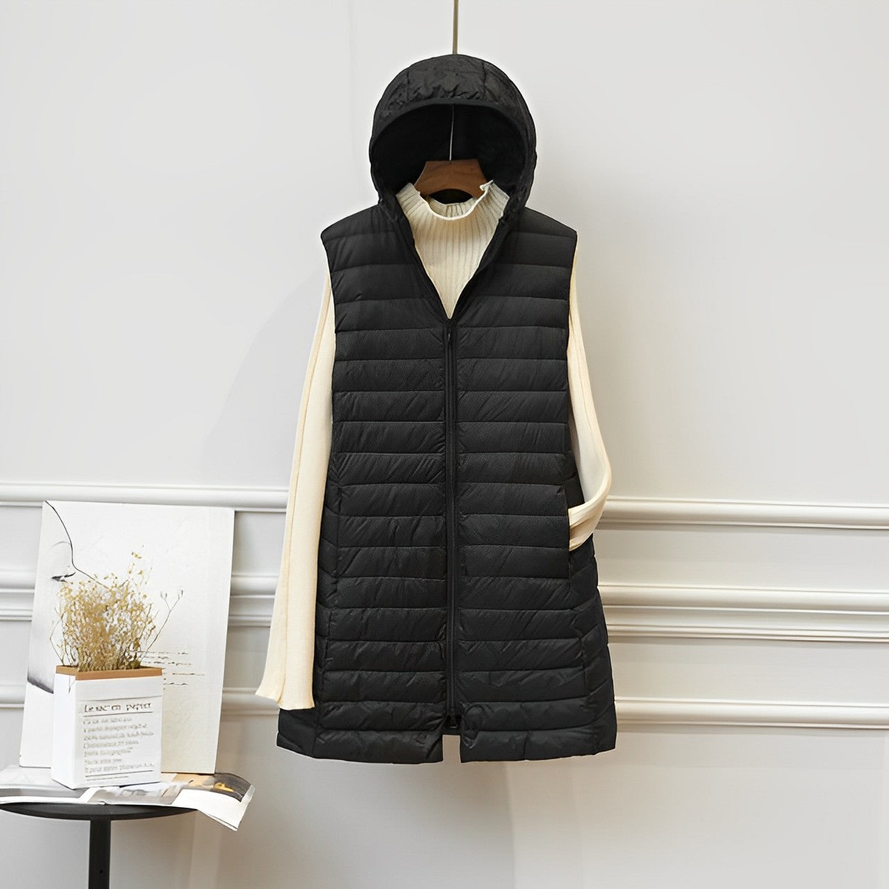 Sleeveless long coat