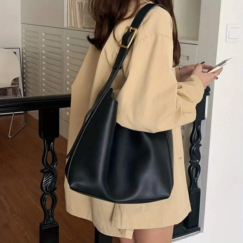 Elegant leather bag 