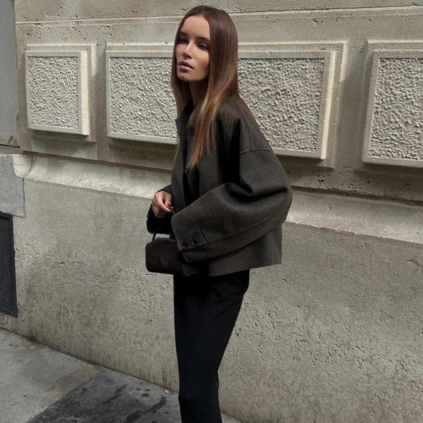GR | Single-breasted, relaxed fit, short wool coat, wool trench coat for women