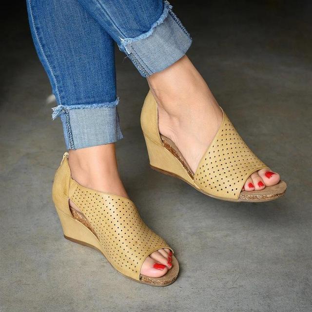 GR | Orthopedic sandals