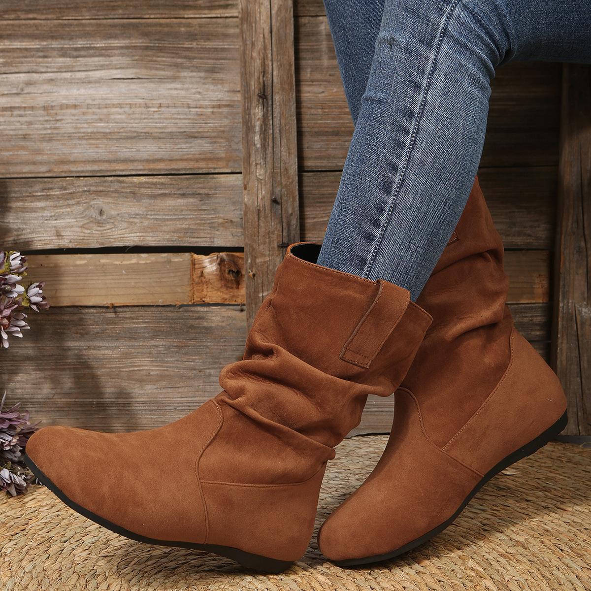 GR | Plush boots with flat soles 