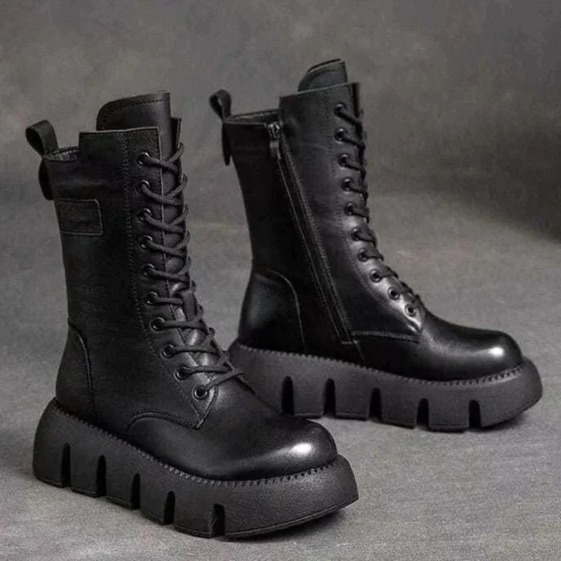 GR – Stylish boots with a high sole