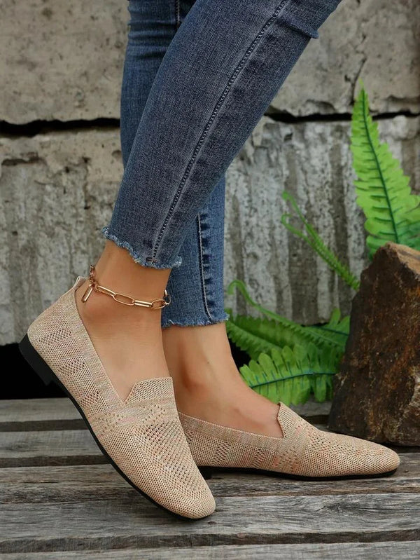 GR - Modeeuze and minimalist winter shoes