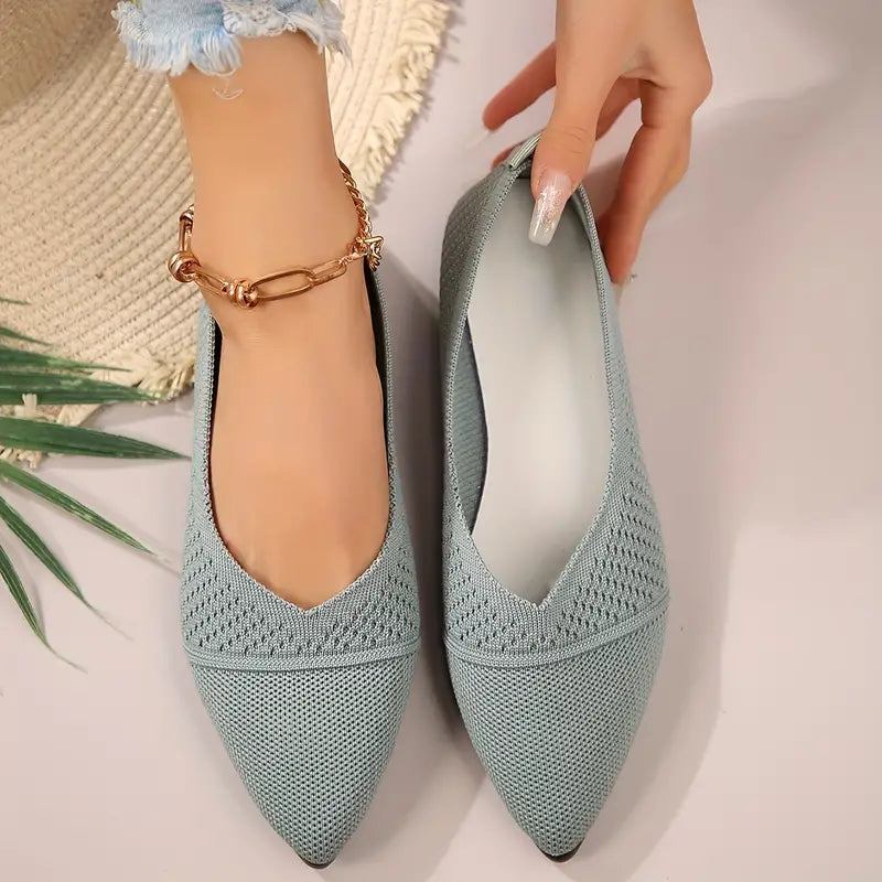 GR | Breathable, knitted, flat slippers with a soft sole