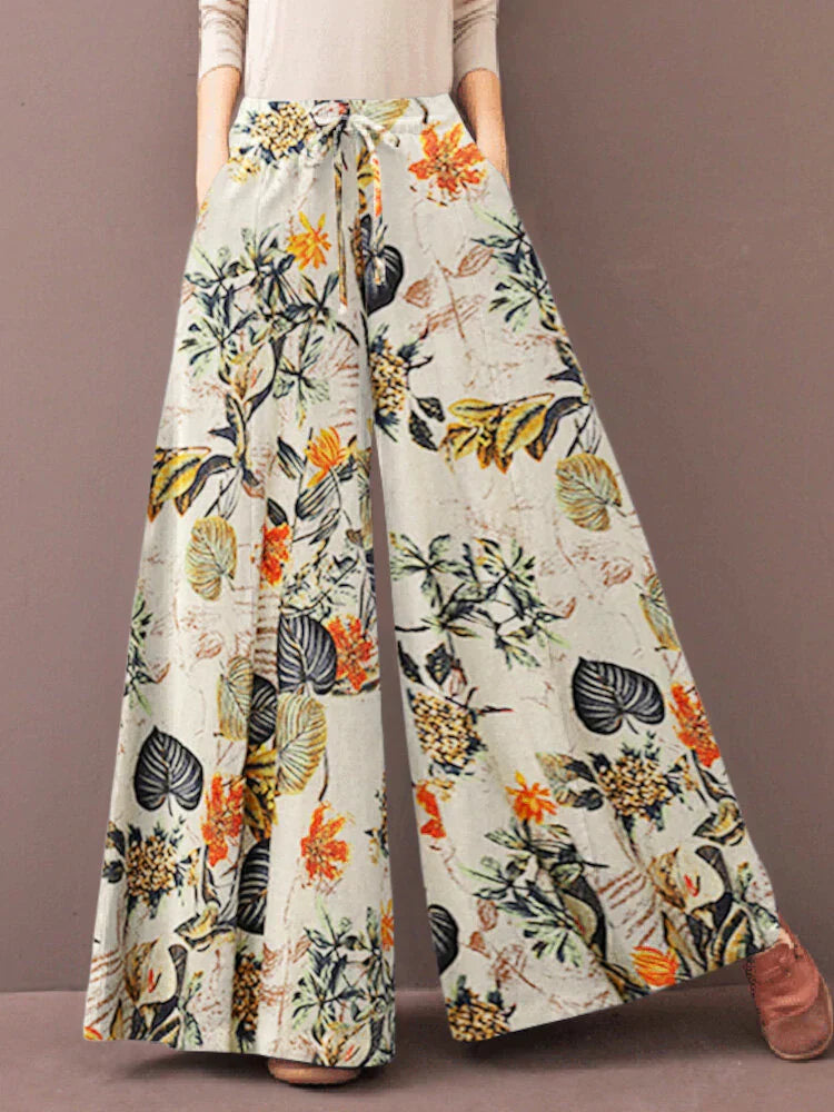 GR | Chic, relaxed trousers with a floral pattern