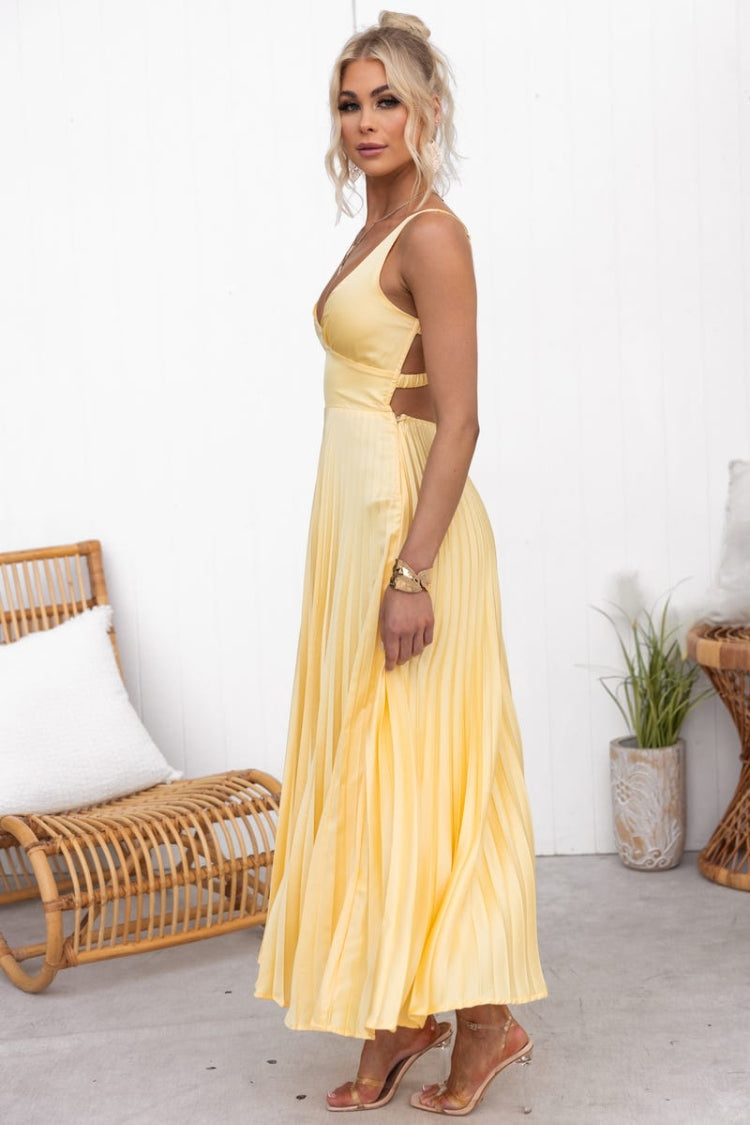 GR | Tucson Sunset Pleated Back Elastic Umbrella Maxi Dress