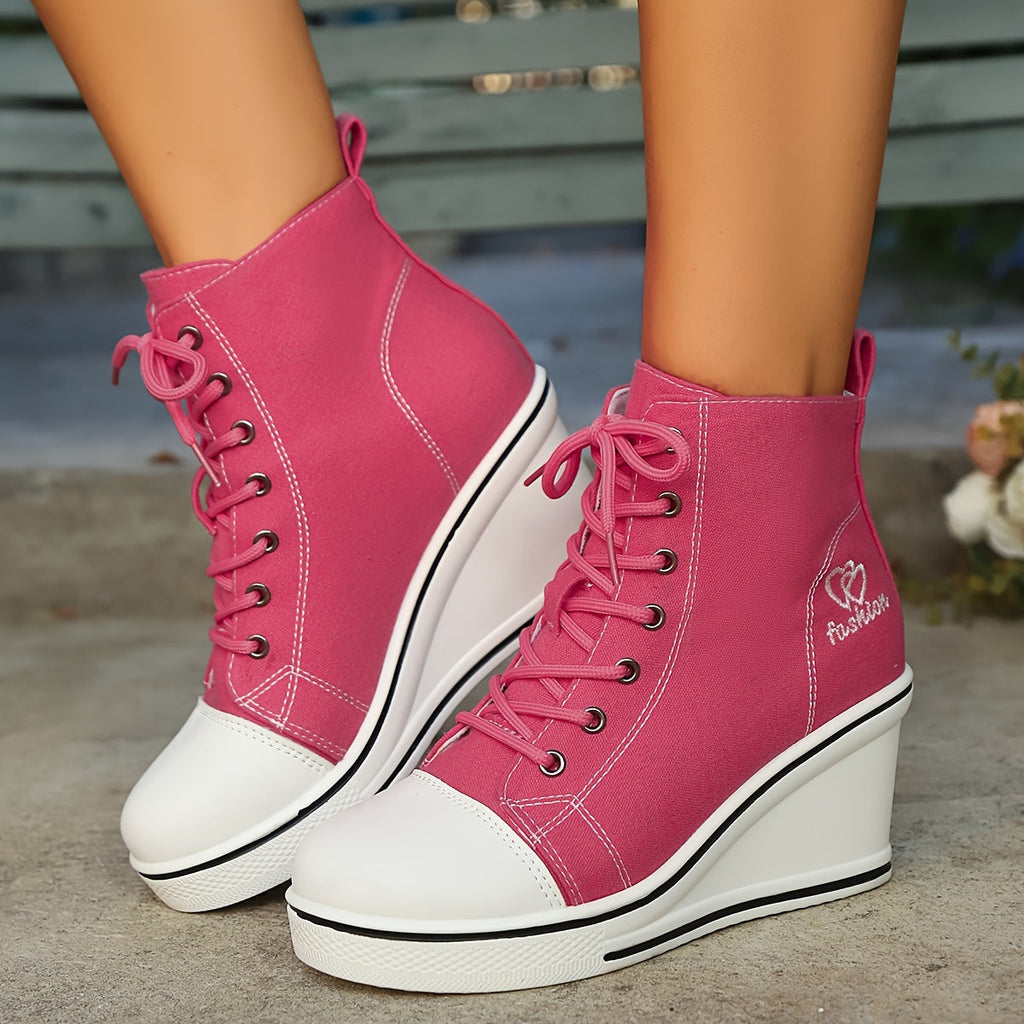 GR | Simple canvas ankle boots with love motif
