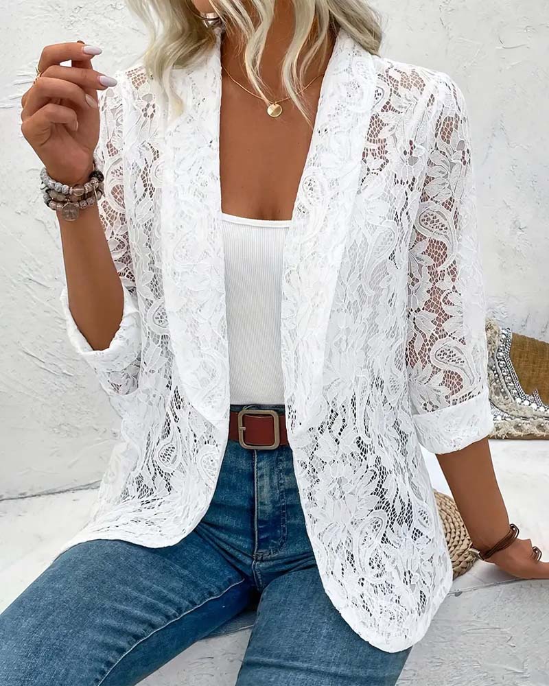GR | Elegant blazer with lace