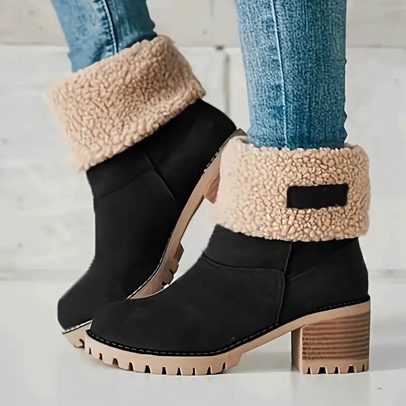 GR | Snow boots with a chunky heel and mid-height sole
