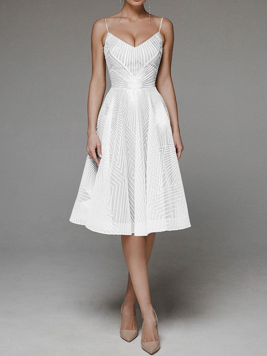 GR | Sommerliches Trägerkleid Mit Stickerei