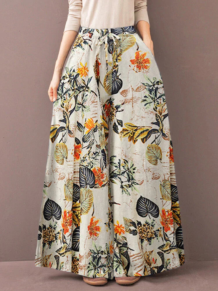 GR | Chic, relaxed trousers with a floral pattern